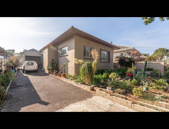 3 BEDROOM HOUSE FOR SALE IN BOSTON